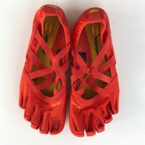 Vibram | Alitza Women’s Loop Cross- Trainer Shoe